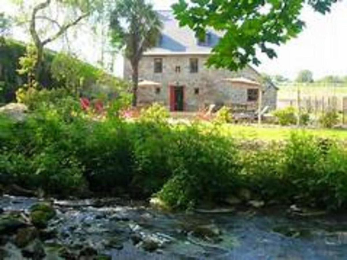 Gite Du Moulin Du Poulloguer Prat Exteriör bild